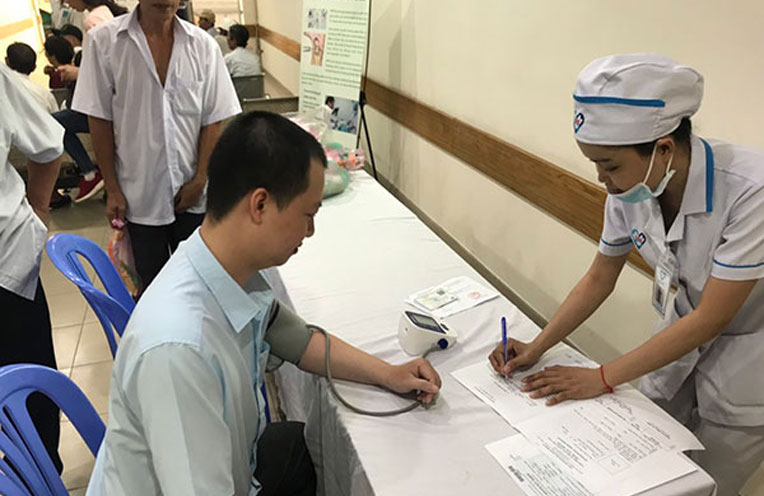 Nhân viên công ty TNHH Đầu tư quốc tế Hoàn Mỹ khám sức khỏe định kỳ