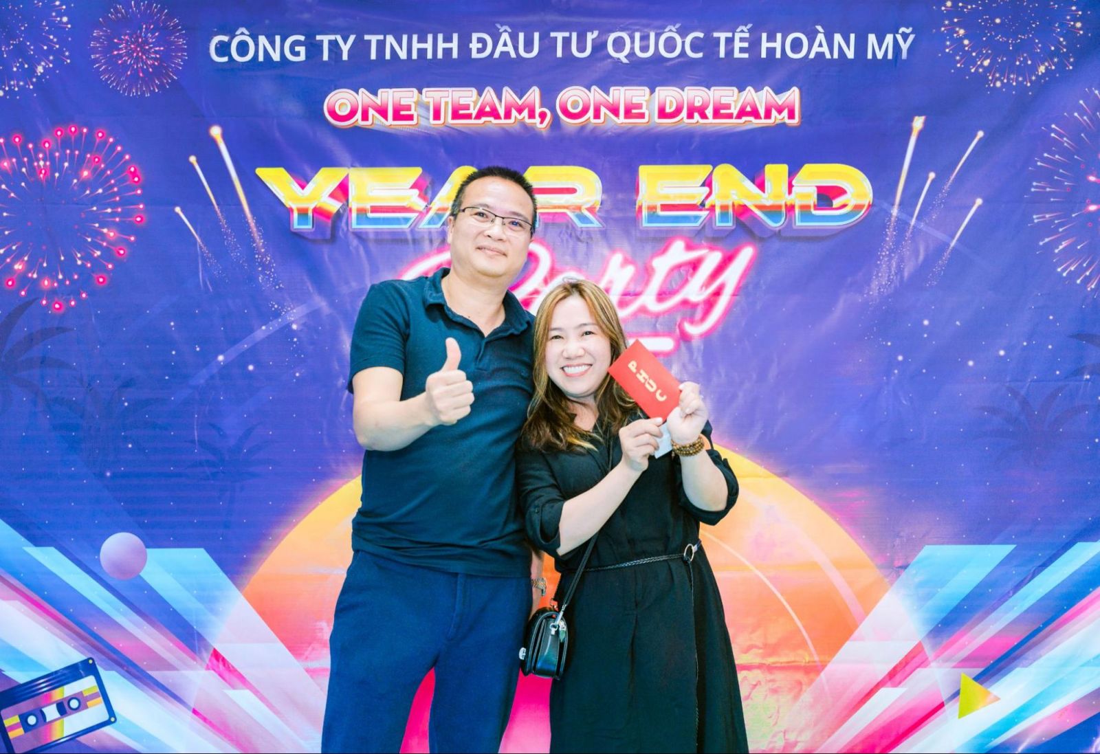 Chủ nhân giải đặc biệt tại Year End Party “One Team, One Dream”